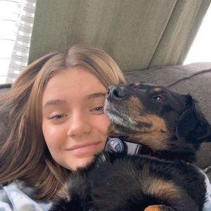 Meet your Posher, Juli